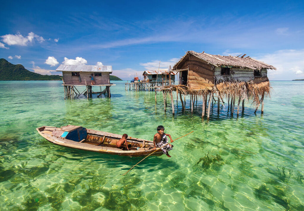 I Bajau: Gli “Zingari del Mare”