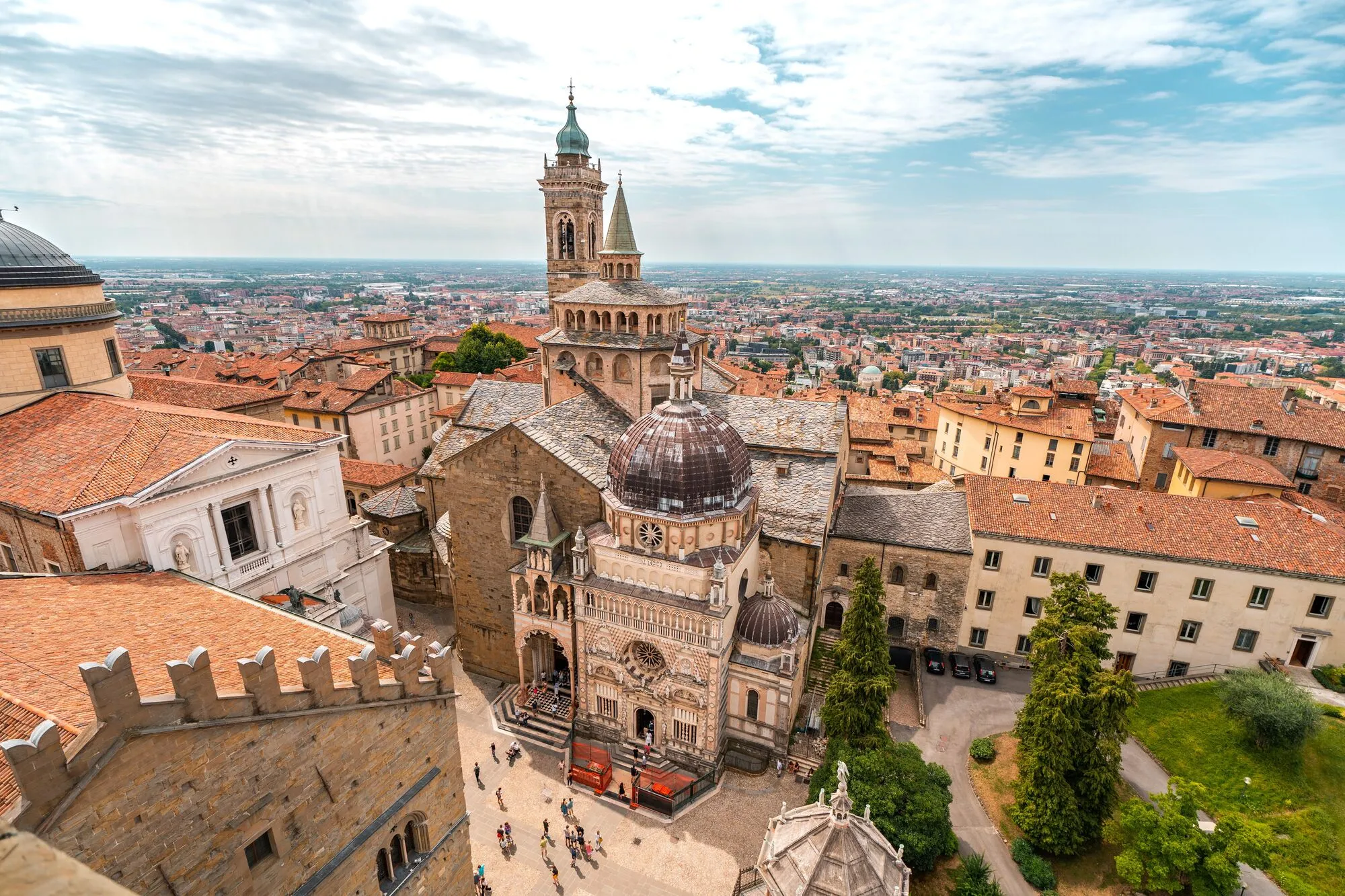 Bergamo: Un Gioiello Lombardo tra Storia e Modernità