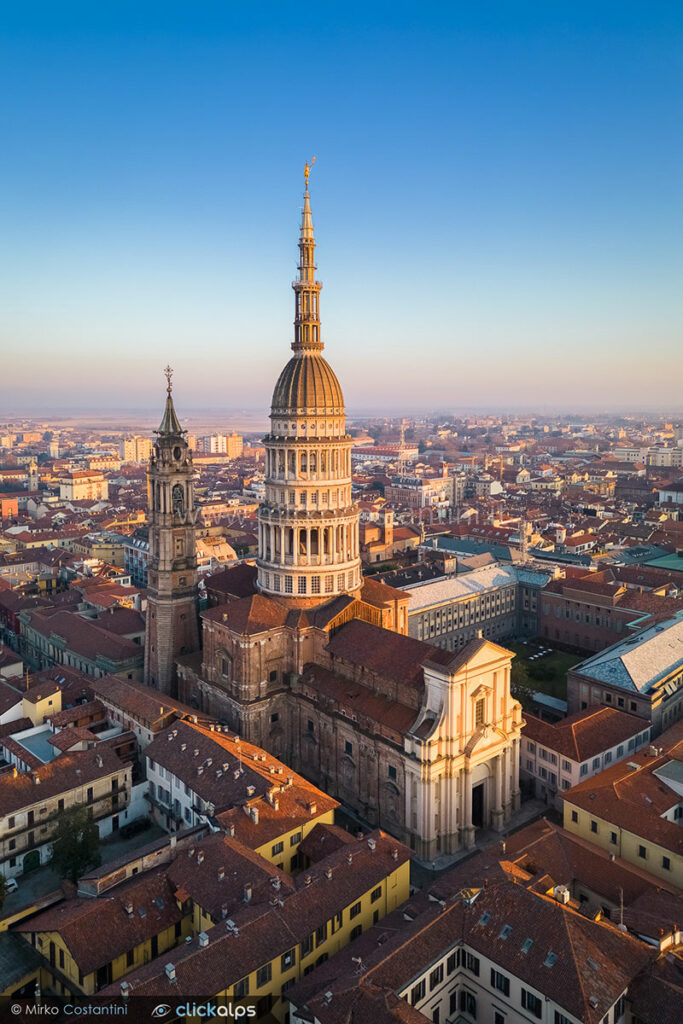Novara: Una Gemma del Piemonte