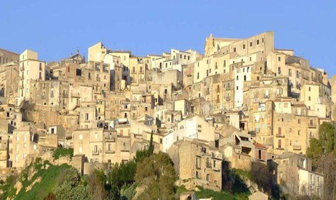Salemi: Un Gioiello Nascosto della Sicilia